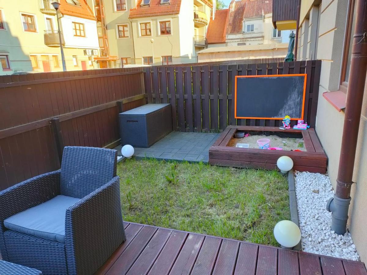 Apartament Rodzinny Z Ogrodkiem W Centrum Gizycka Gizycko Exterior photo